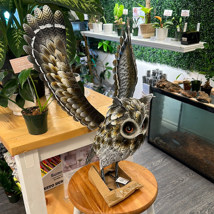 Metal owl large